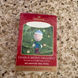 Hallmark Peanuts Christmas Figurine Charlie Brown